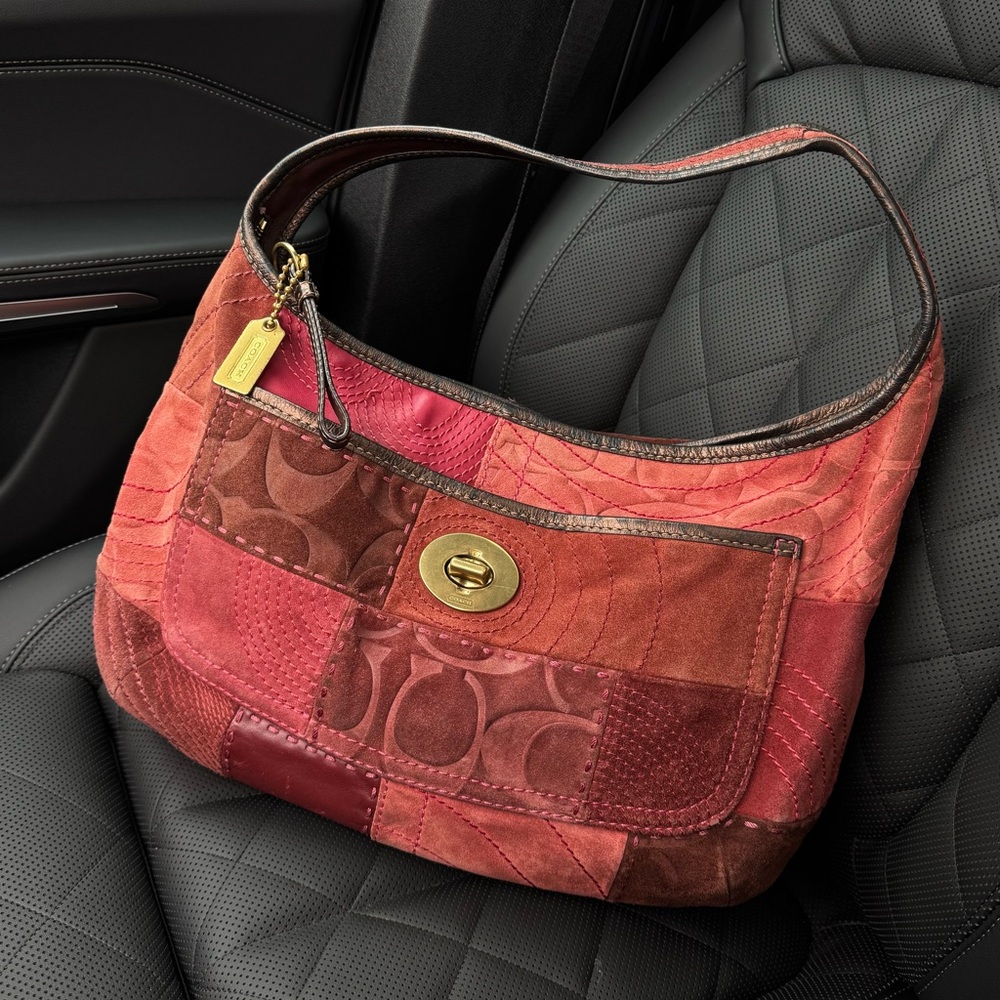SOLD‼️
Vintage Coach Ergo Patchwork Large Bag in Burgundy and Red